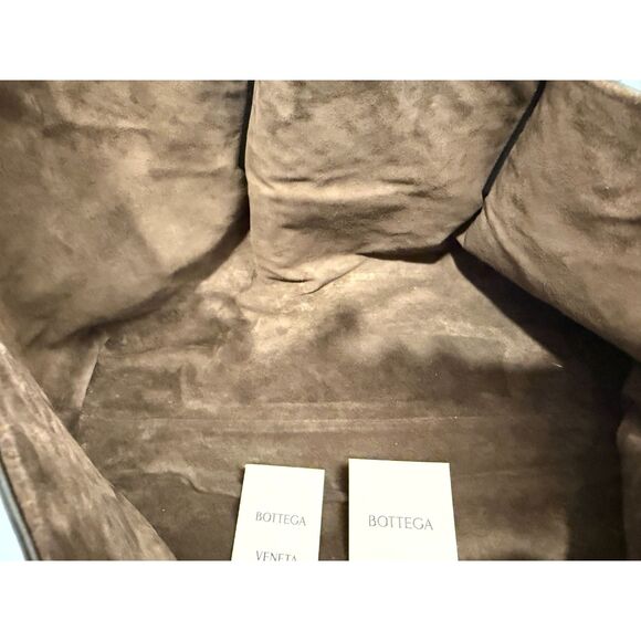 Bottega Veneta Pinacoteca Medium Tote in Black with Brown Fondant Suede Lining - Picture 8 of 9